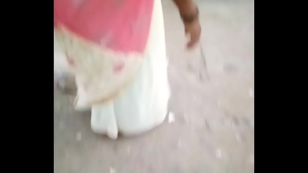 Desi old aunty with big ass