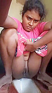 Naughty Desi Girl Pissing Selfie Mms Video